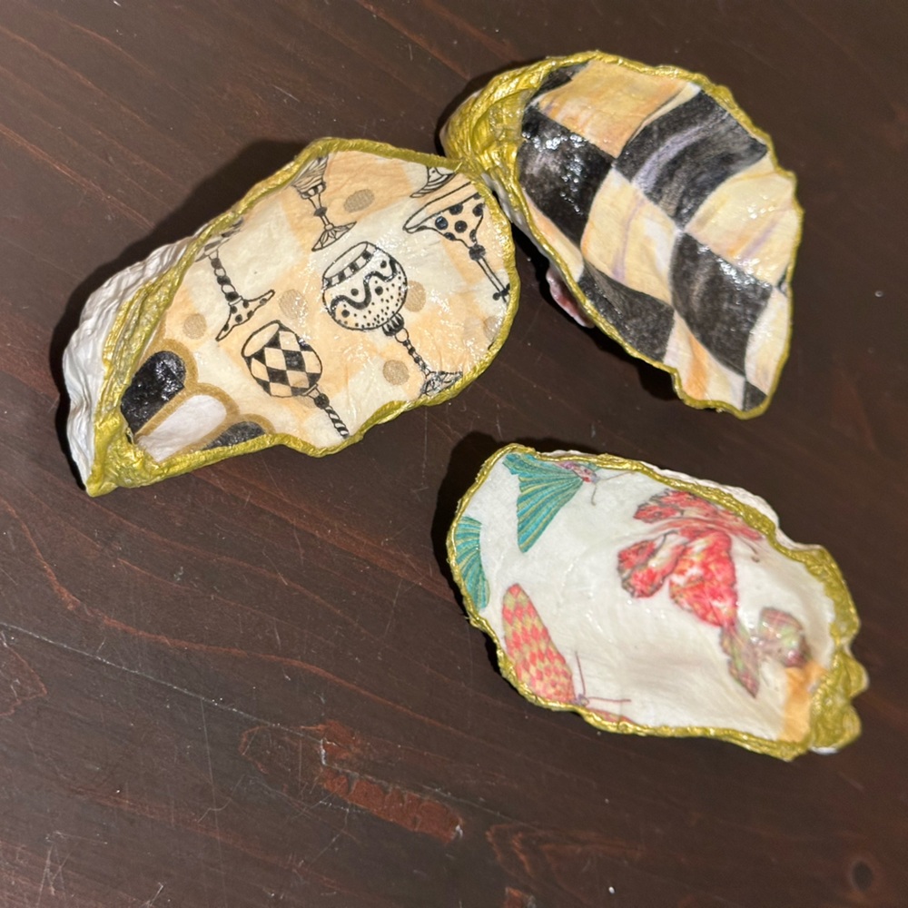 Handmade decoupage catch all shells in Mackenzie Childs patterns. - Picture 2 of 11